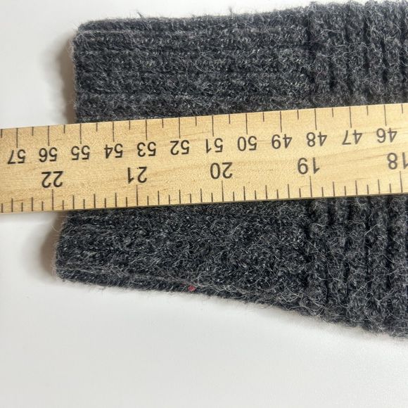 Liz Claiborne S Women’s Gray Sweater Shimmer Long Sleeve Side Slits Minimalist - Picture 7 of 9